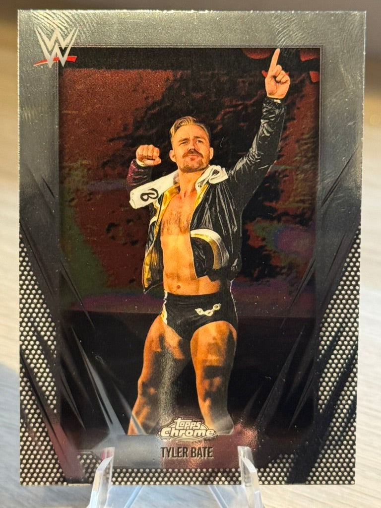 Tyler Bate 2026 #112 WWE Topps Chrome 2026