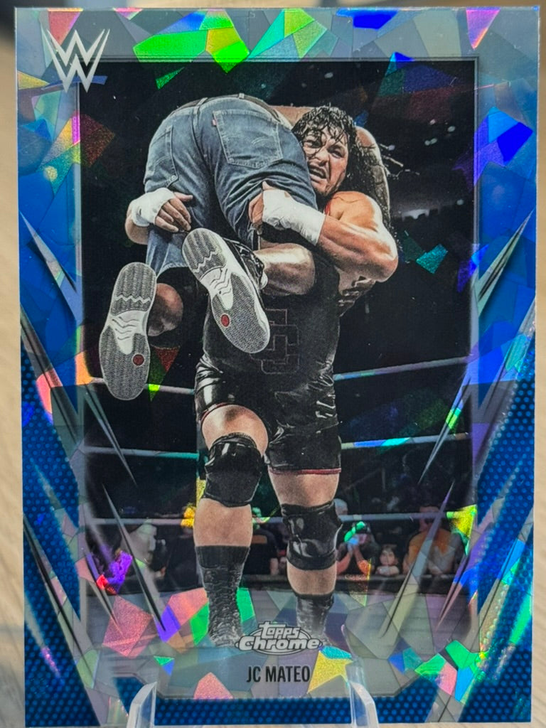 JC Mateo 2026 #100 WWE Topps Chrome Sapphire 2026