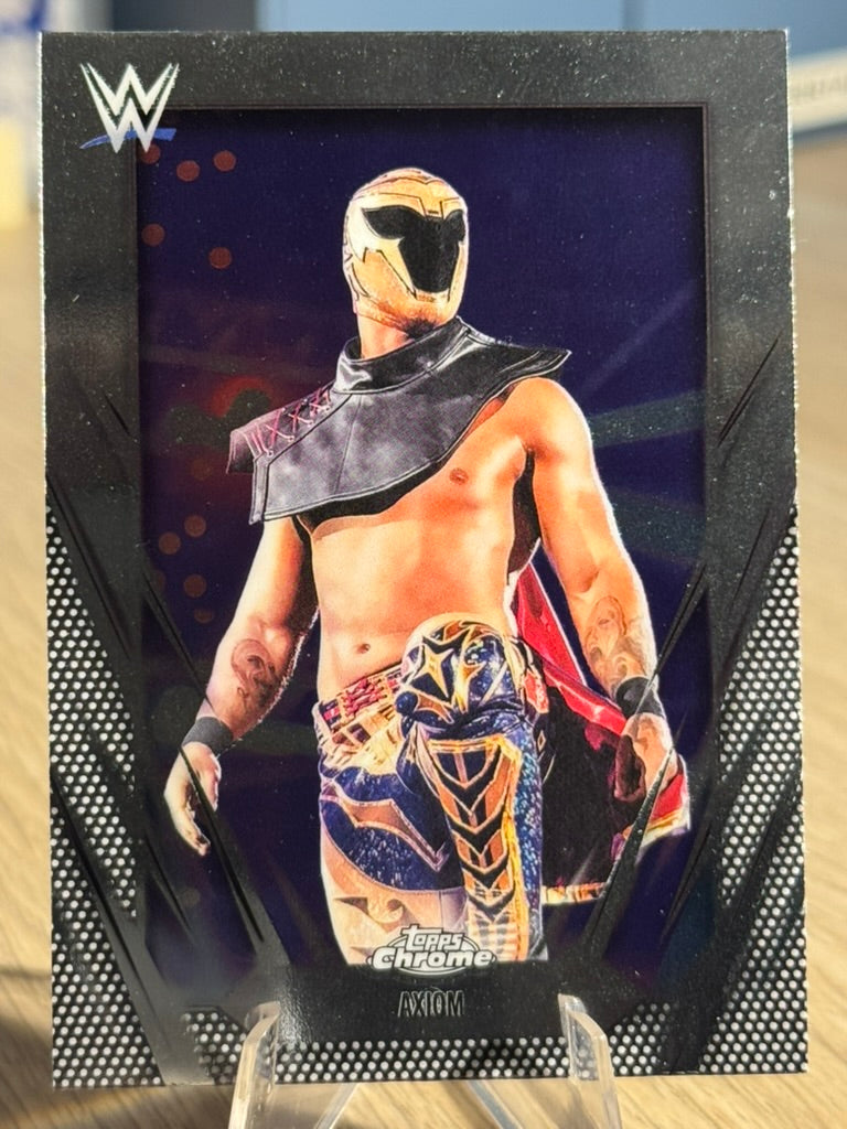 Axiom 2026 #131 WWE Topps Chrome 2026