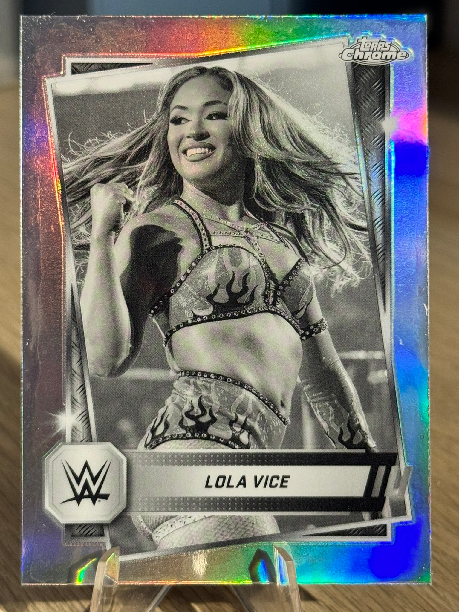 Lola Vice 2025 "Sepia Refractor" WWE Topps Chrome 2025 #151
